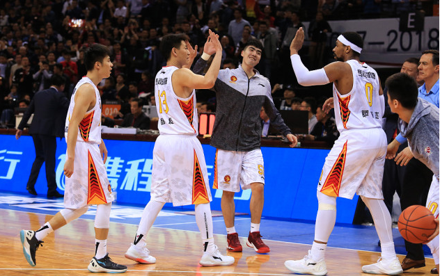 开云下载-西藏队实现奇迹，夺魁赛场成焦点