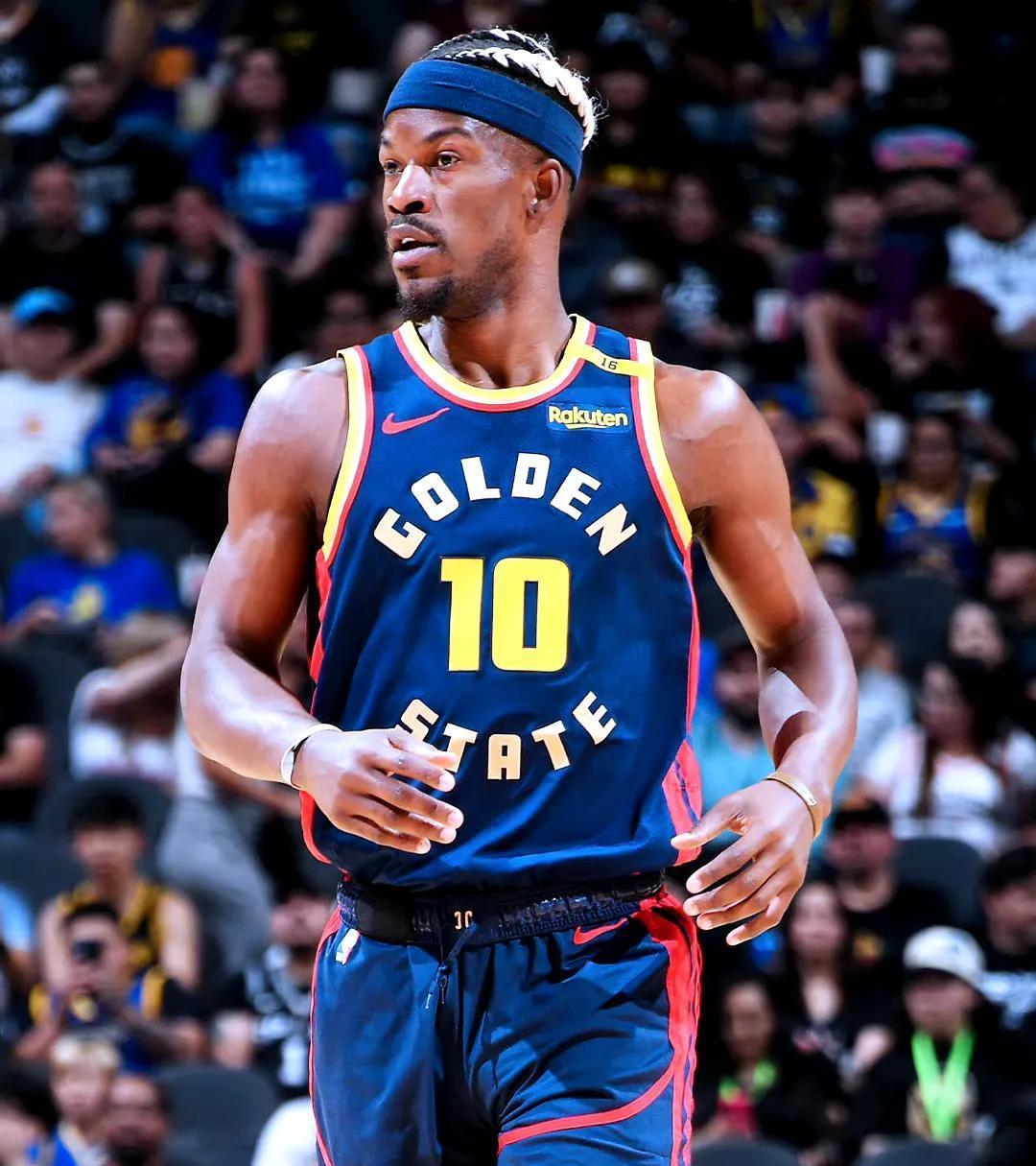 勇士主场力克马刺，取得六连胜