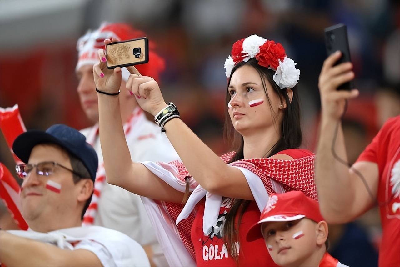 丹麦羽毛球队轻取日本羽毛球队，马琳完成帽子戏法的简单介绍