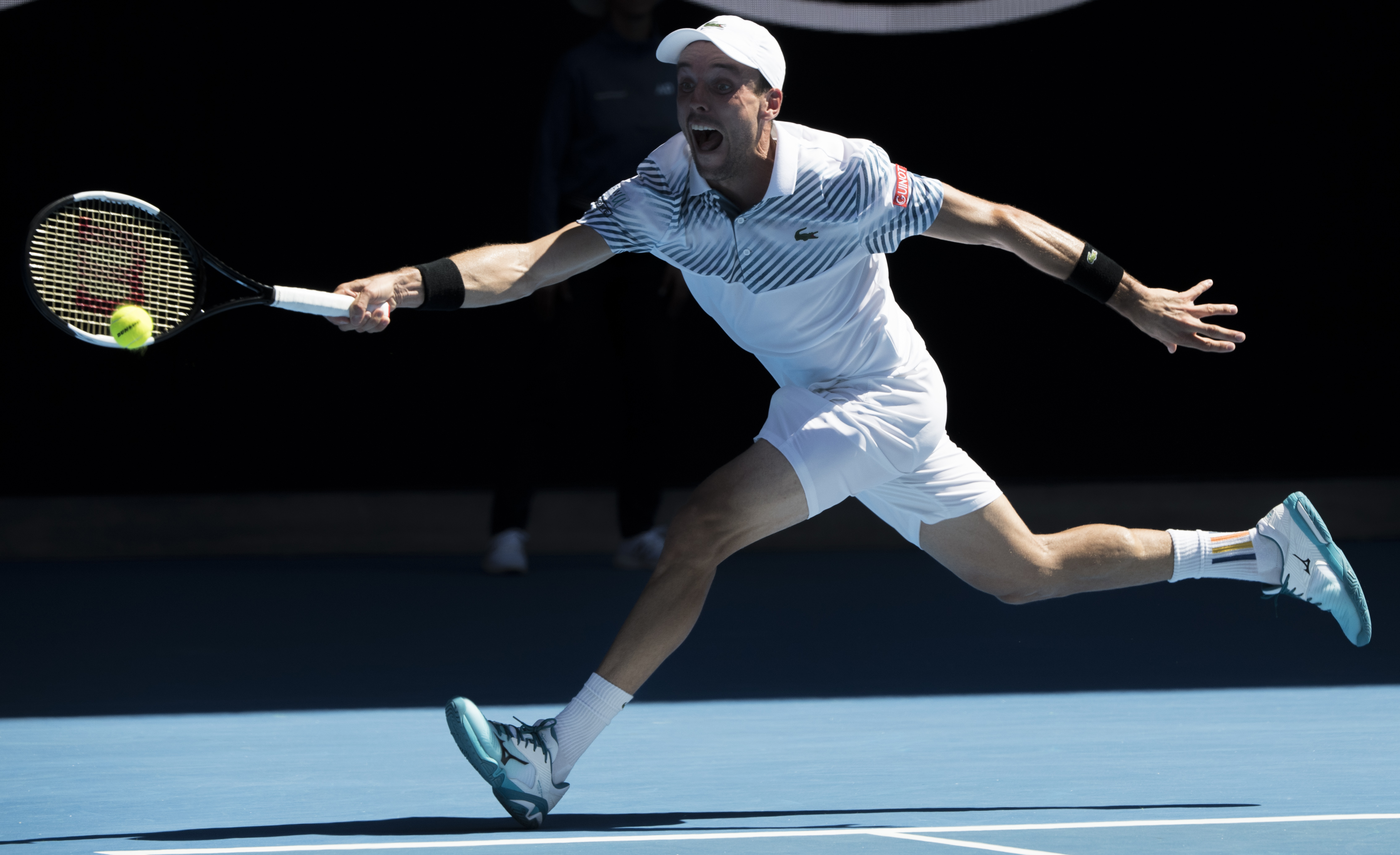 开云体育平台APP-意大利网球队爆冷法国网球队，西西帕斯送出助攻