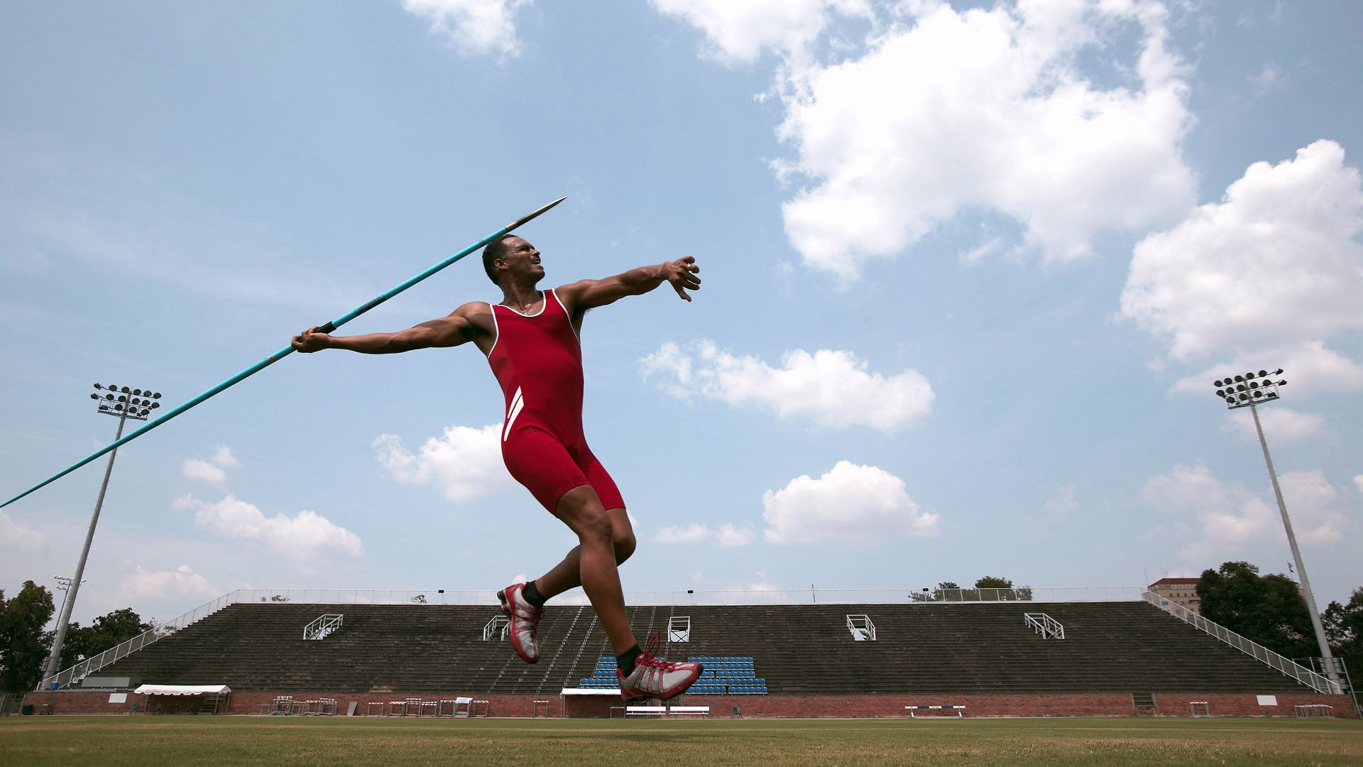 开云体育下载-当广厦青训营的午夜灯光,照亮NBA总决赛的决胜时刻