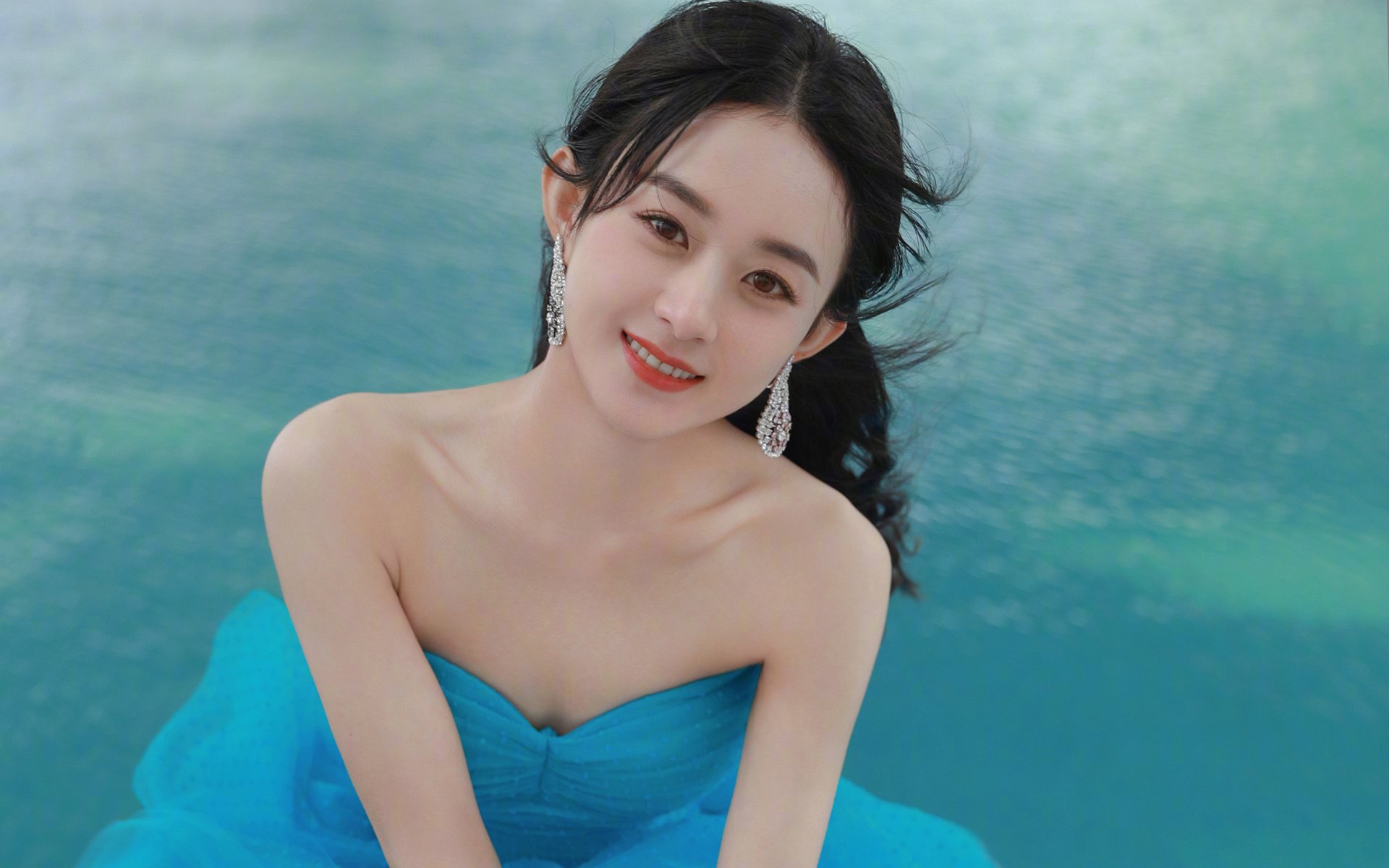 塞维利亚鏖战希腊人竞技，卡塞米罗中场统治力演绎教科书式表演