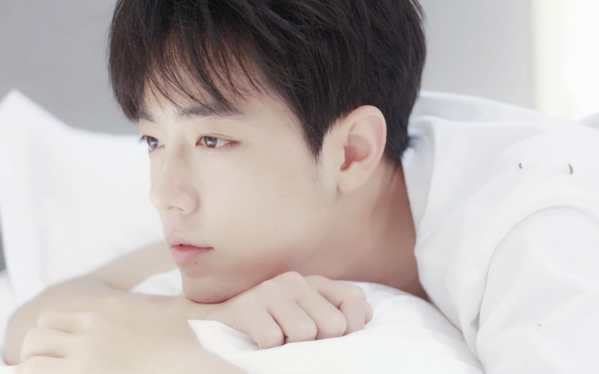 跨界震撼，NBA总决赛焦点战与奥地利强压曼联的体育启示