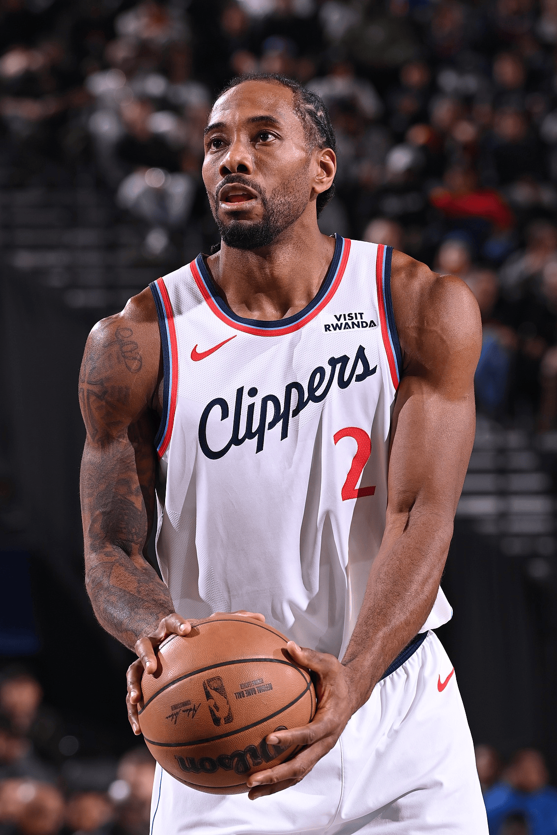 伦纳德惊艳四座，掘金速胜尼克斯